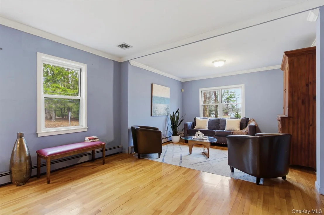 Photo of 4443 Purchase Street