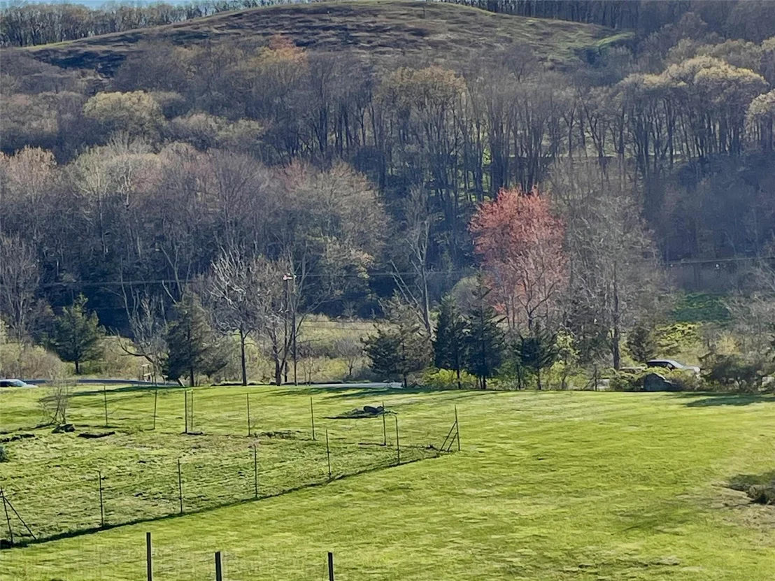 Photo of 2680 Route 9