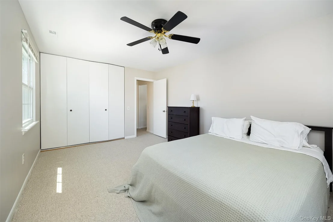 Photo of Unit G at 302 Commons Way