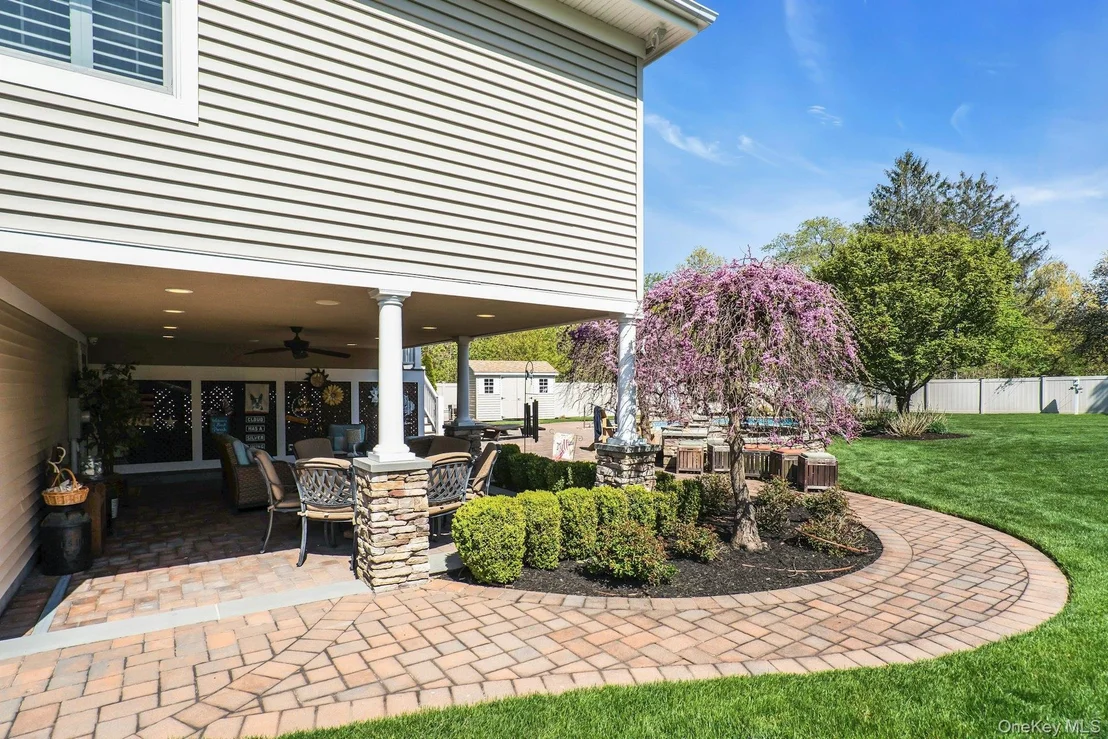 Photo of 101 Hayrick Lane