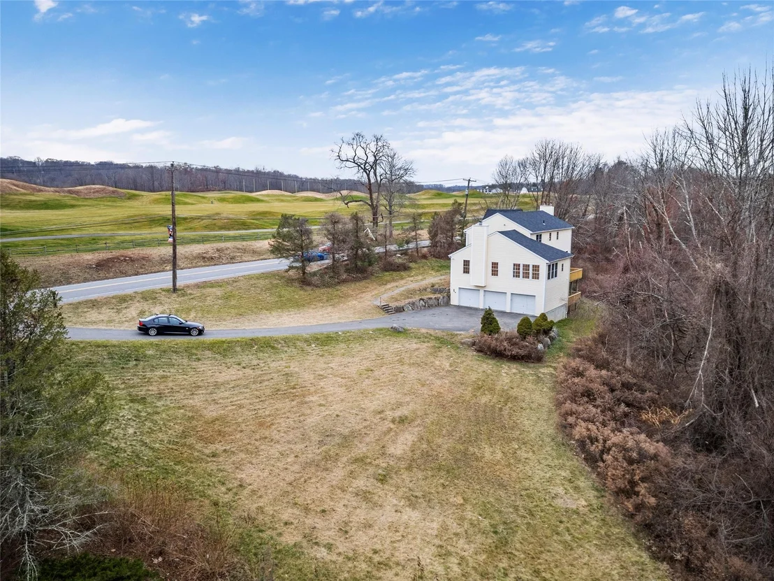 Photo of 160 Simpson Road