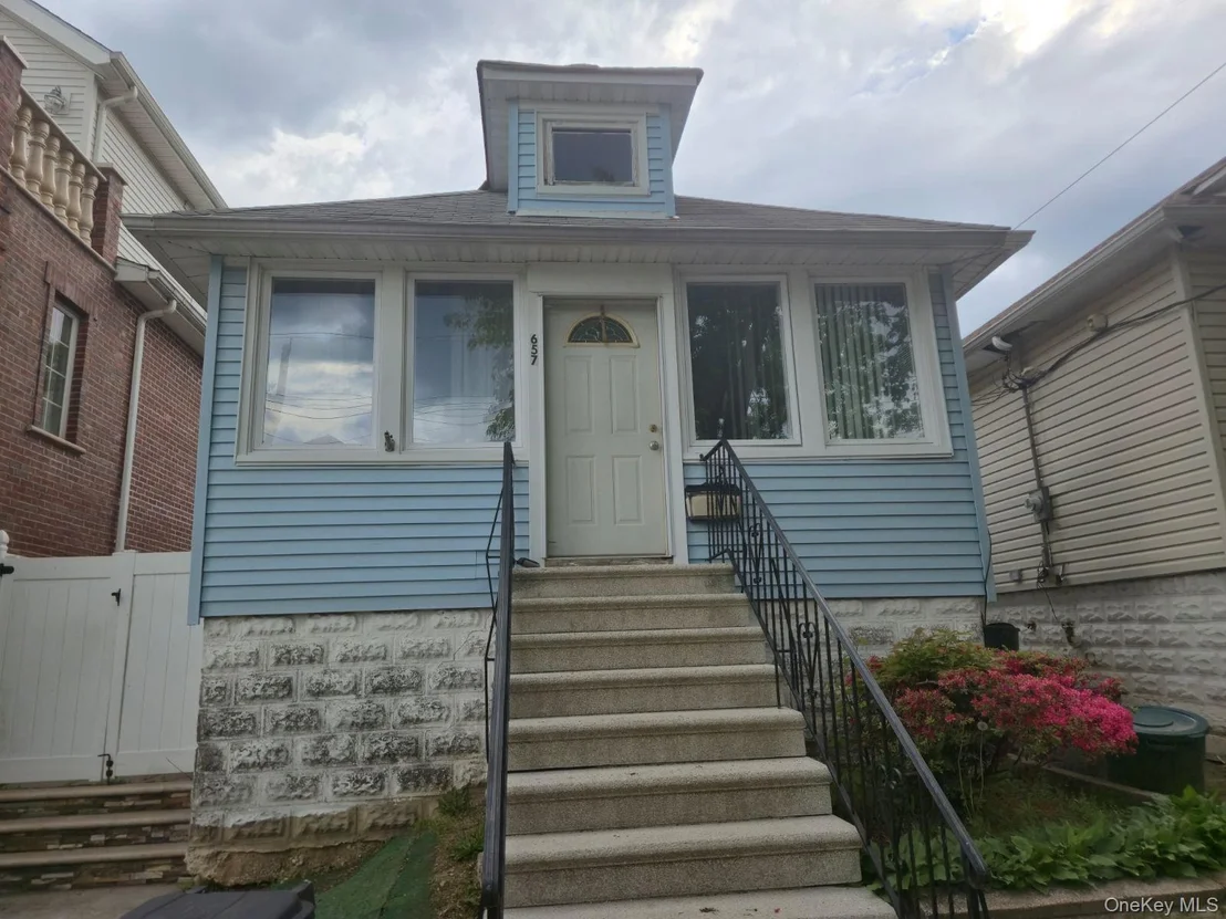 Photo of 657 Wilcox Avenue