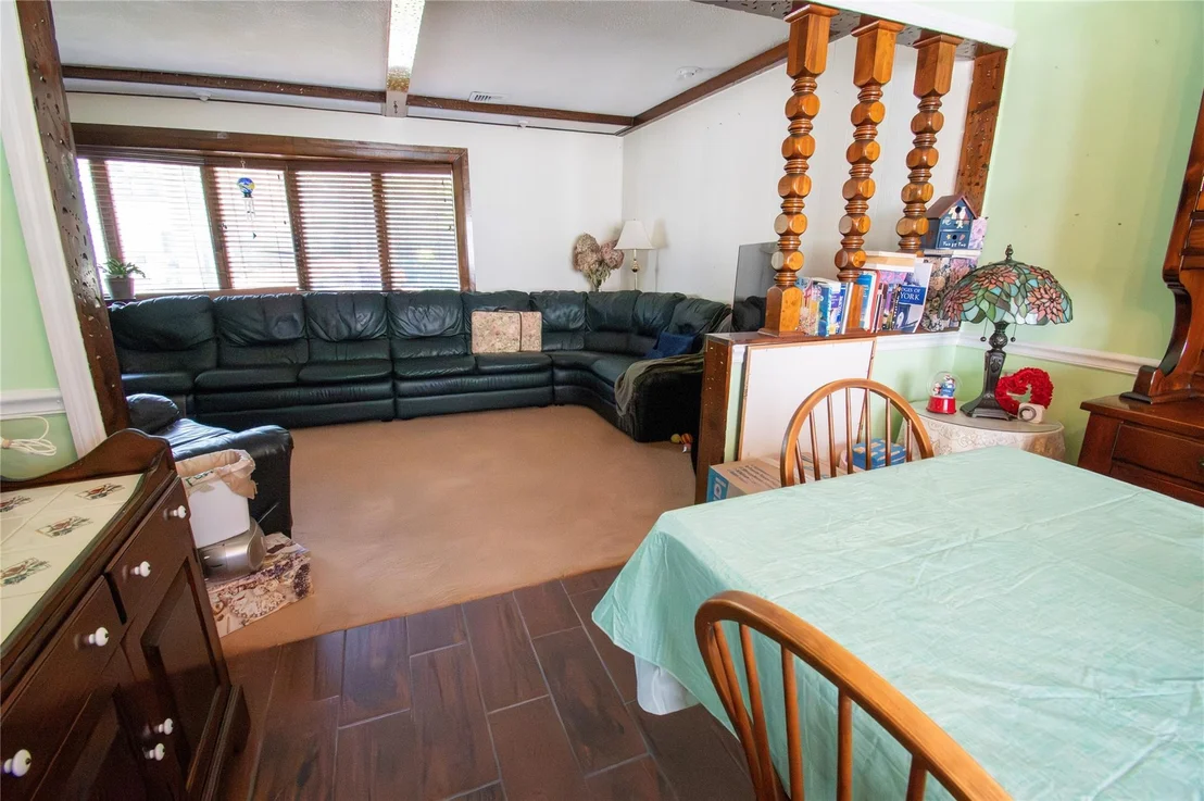 Photo of 2083 Elm Place