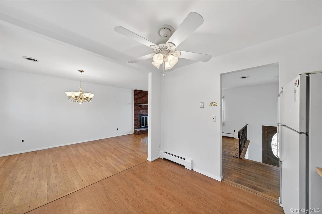 Photo of 11 Hilltop Lane