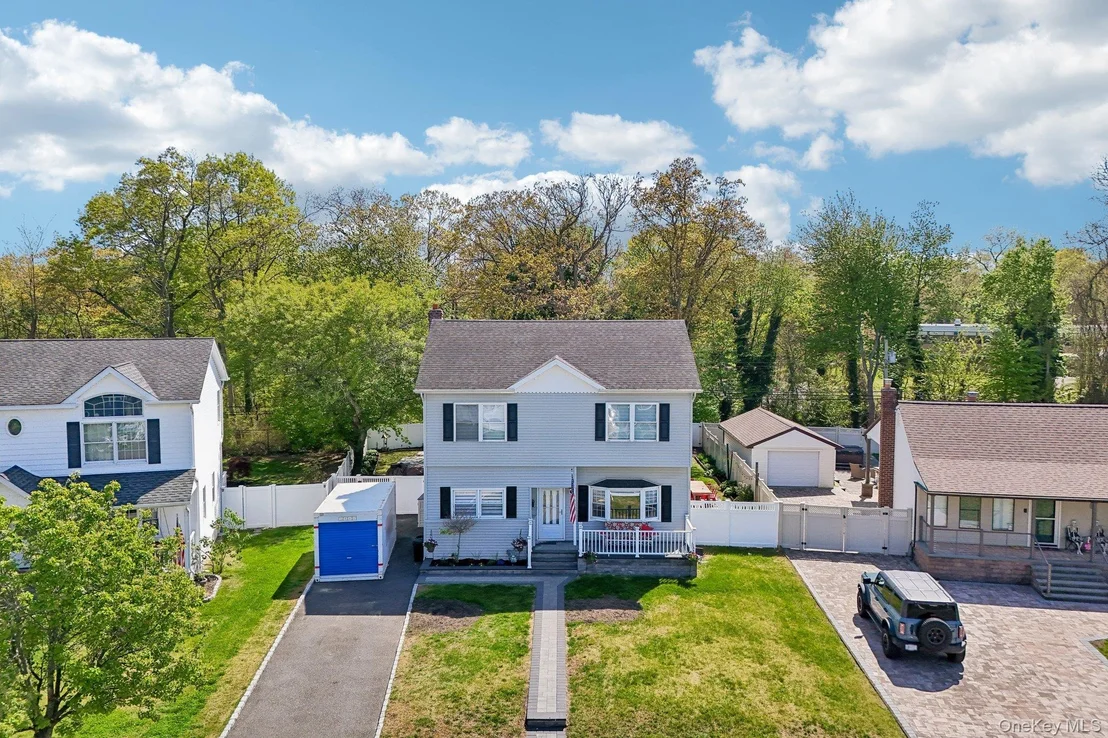 Photo of 958 Alan Drive