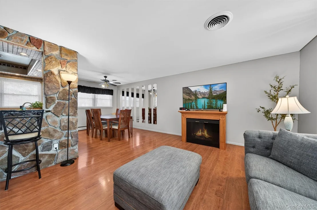 Photo of 14 Scotchtown Drive