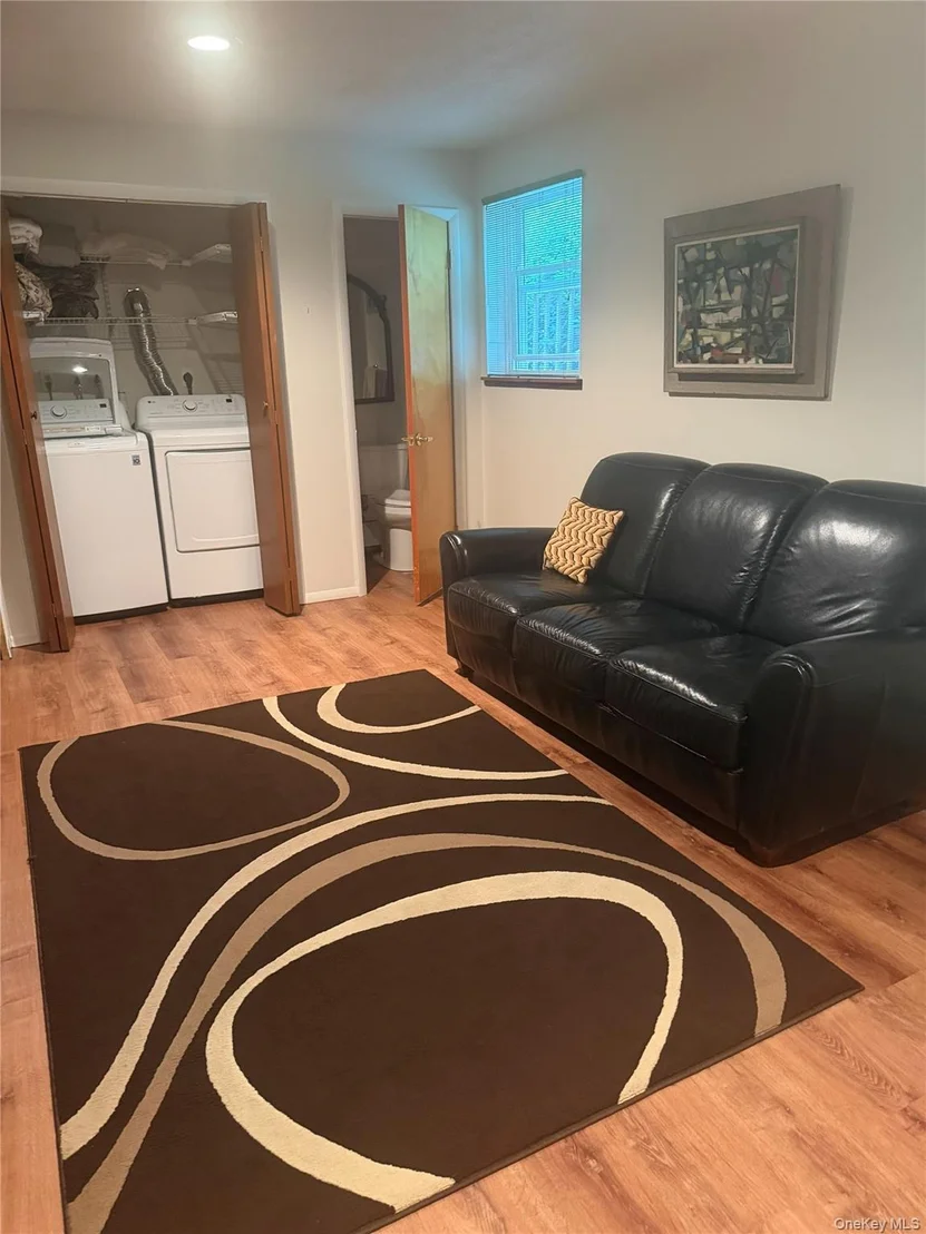 Photo of 24 Fox Hill Road