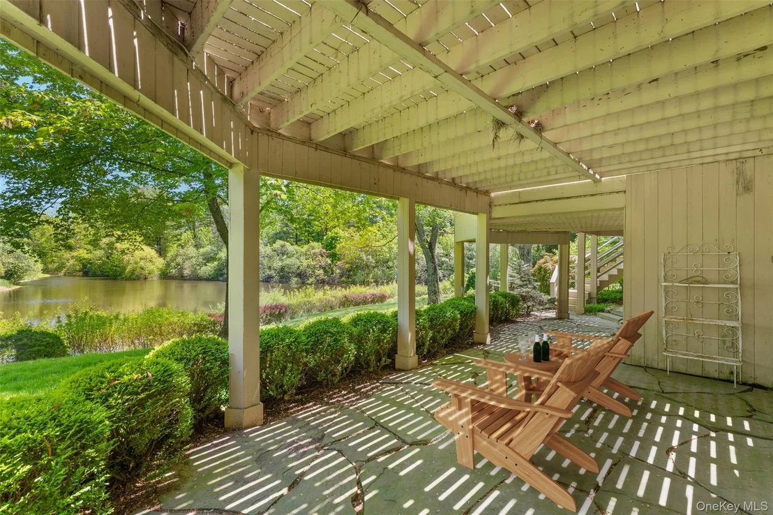 Photo of 9 Purchase Hills Drive