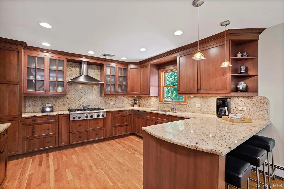 Photo of 2 Rochambeau Drive