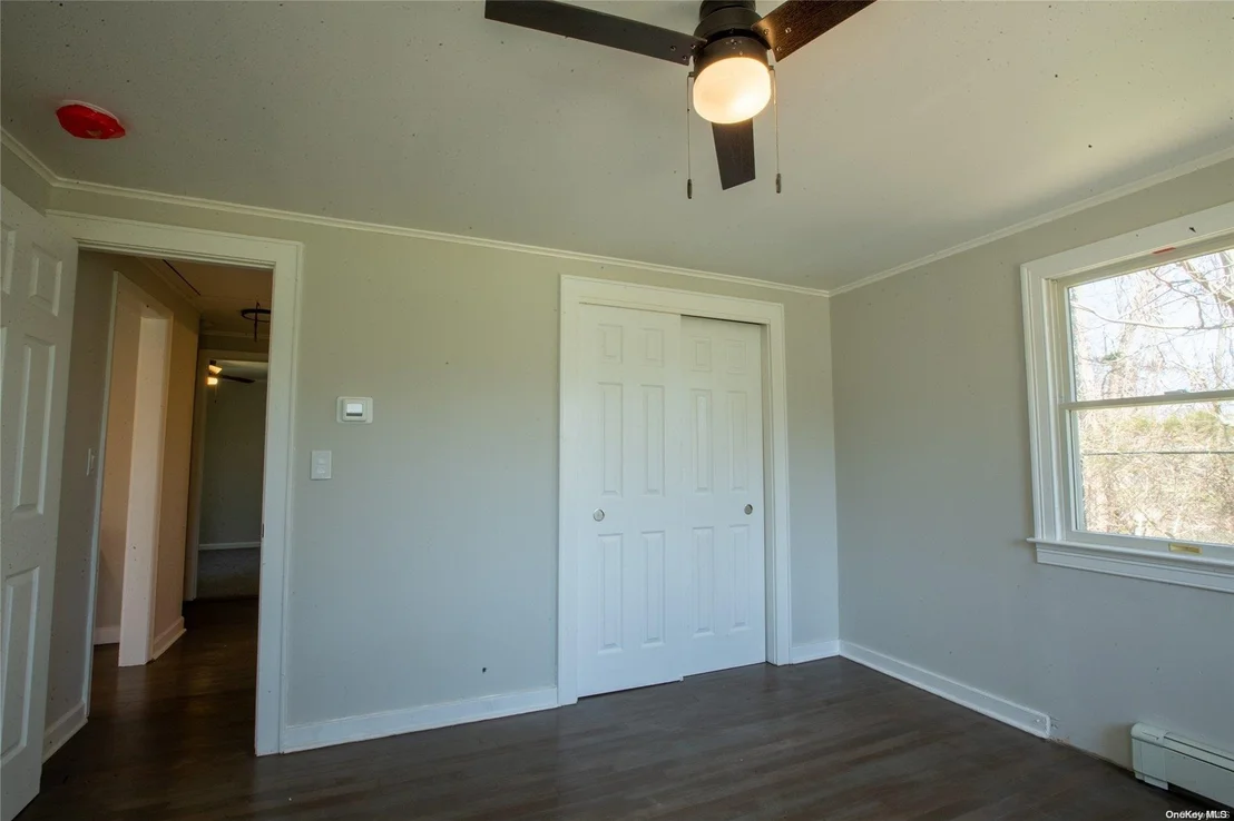 Photo of 434 Middle Road