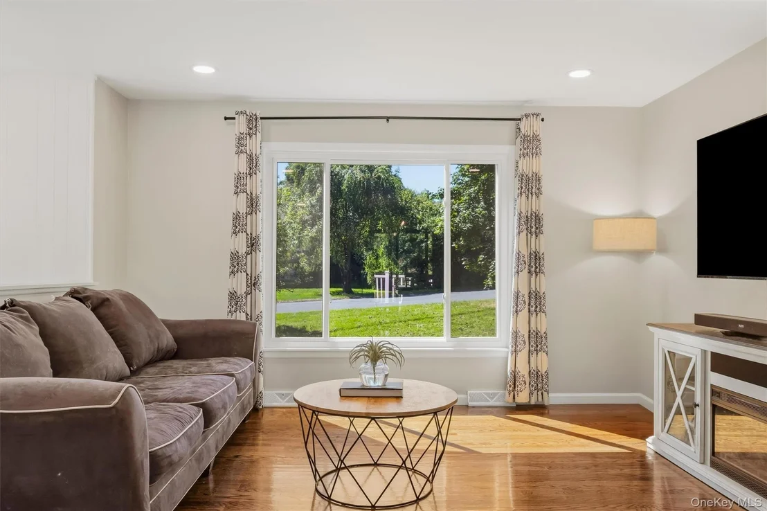 Photo of 13 Slate Hill Drive