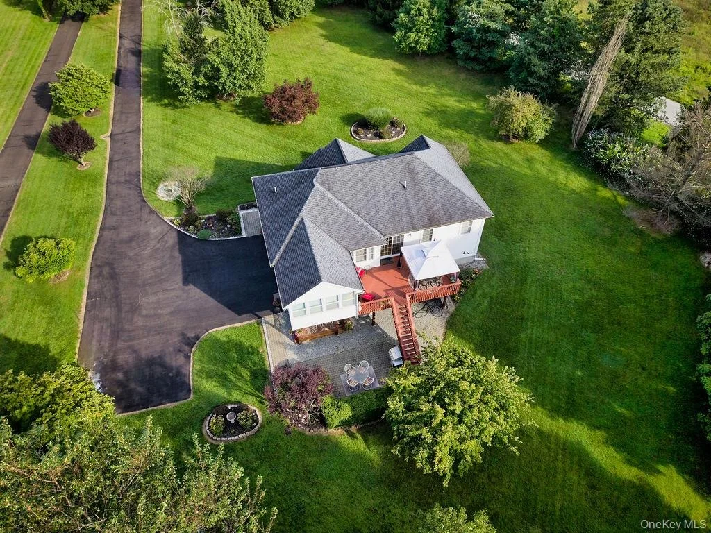 Photo of 274 Robinson Lane