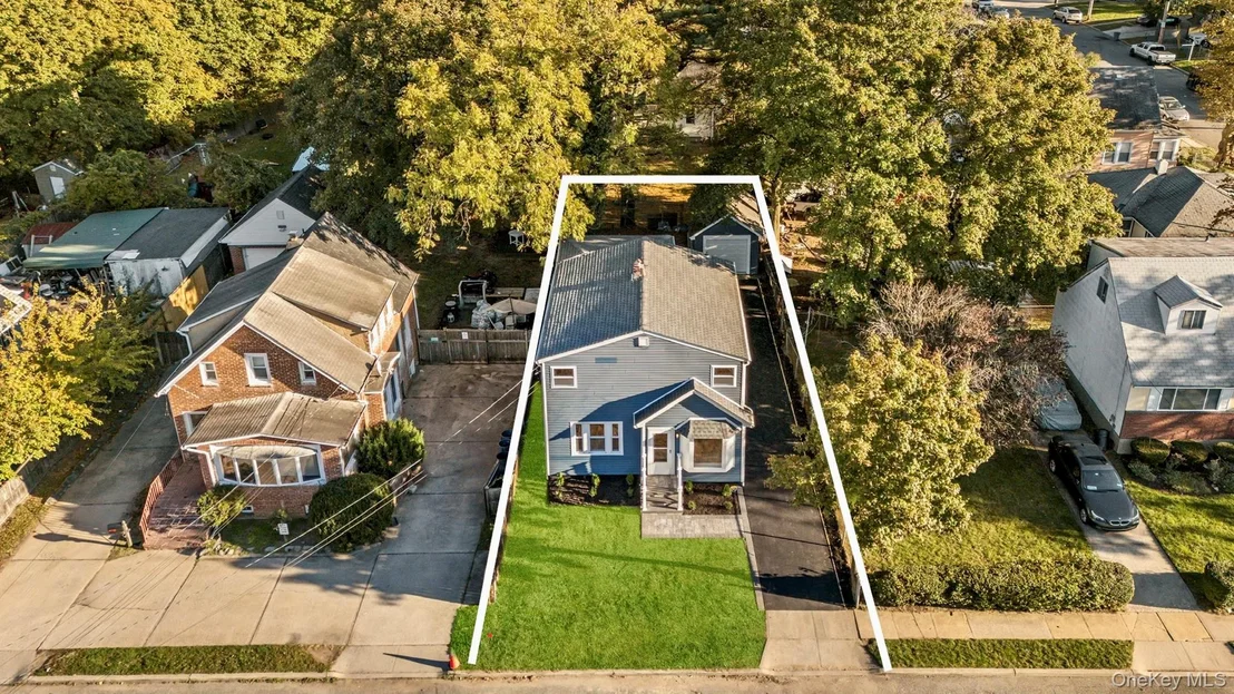 Photo of 8 Maple Street