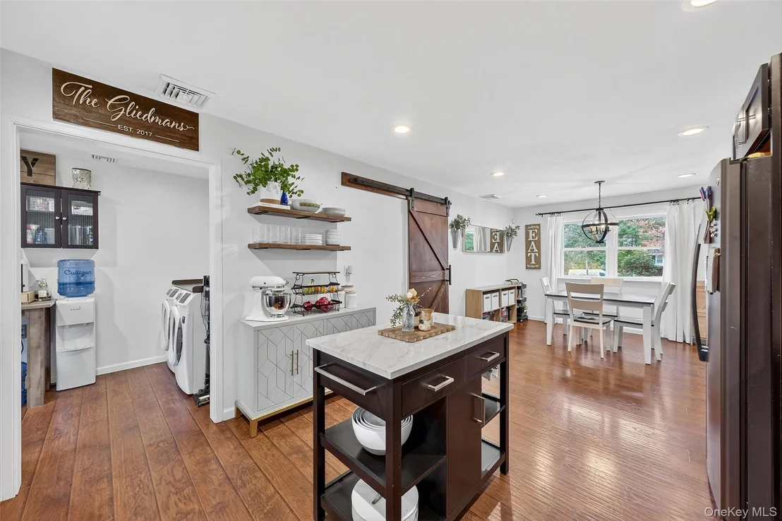 Photo of 8 Ridge Road