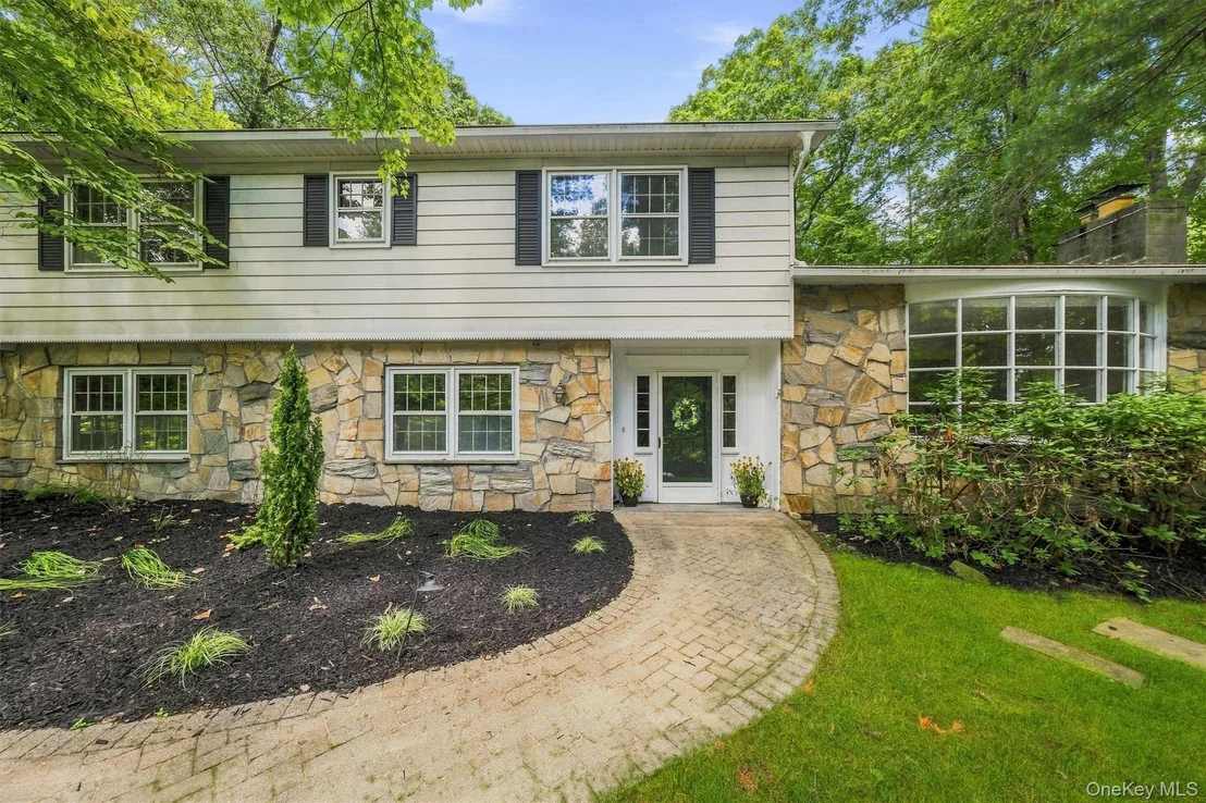 Photo of 75 Pleasant Ridge Drive