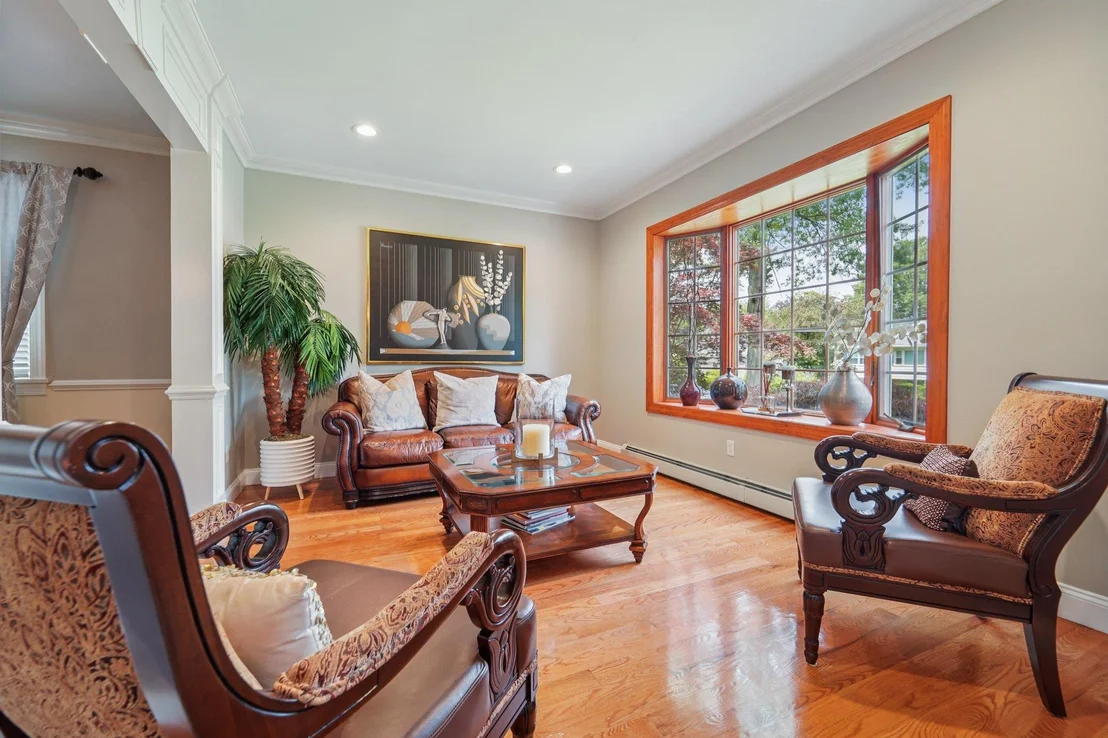 Photo of 10 Willow Drive
