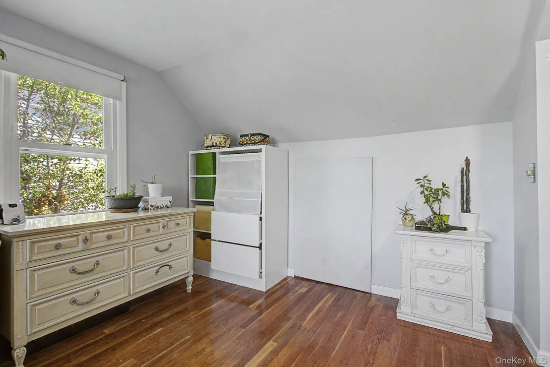 Photo of 15 Beverly Road
