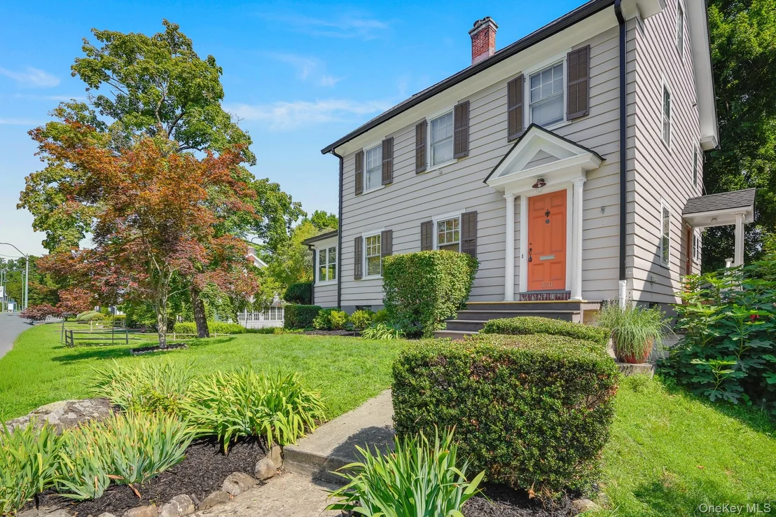Photo of 170 Hooker Avenue