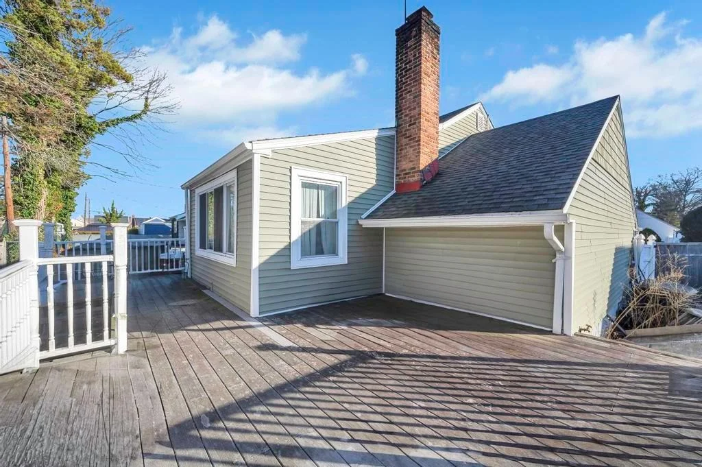 Photo of 82 Royal Drive