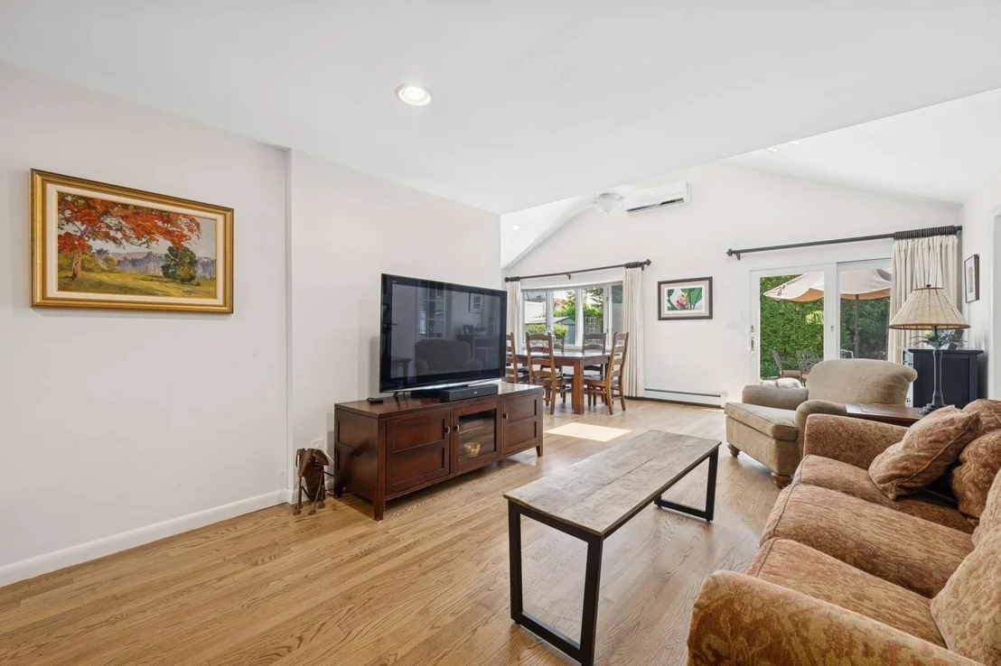 Photo of 2975 Susan Road