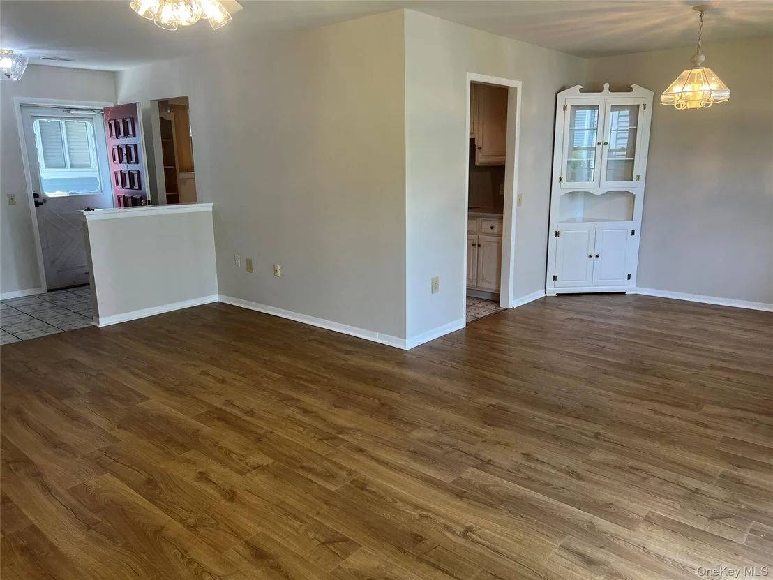 Photo of Unit D at 401 Commons Way