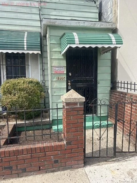 Photo of 3335 hone Avenue