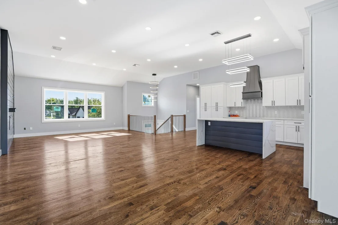 Photo of 8 Dewey Drive