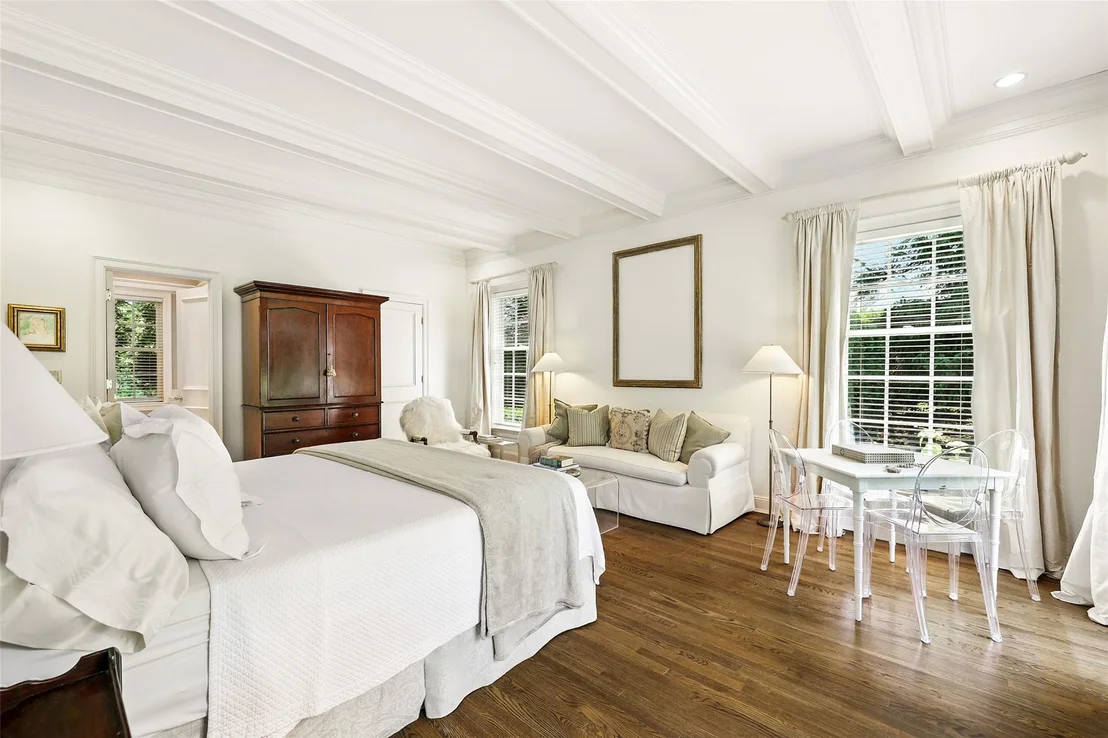 Photo of 325 Highland Road