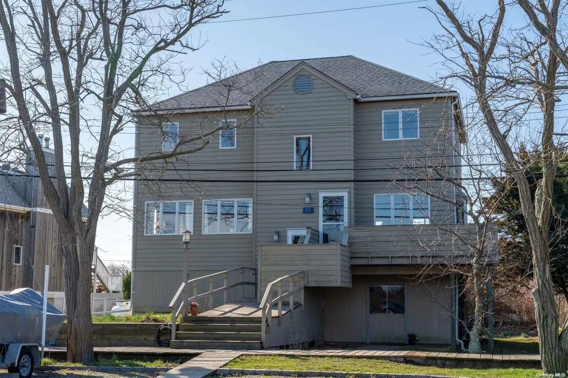 Photo of 85 Oak Beach Road