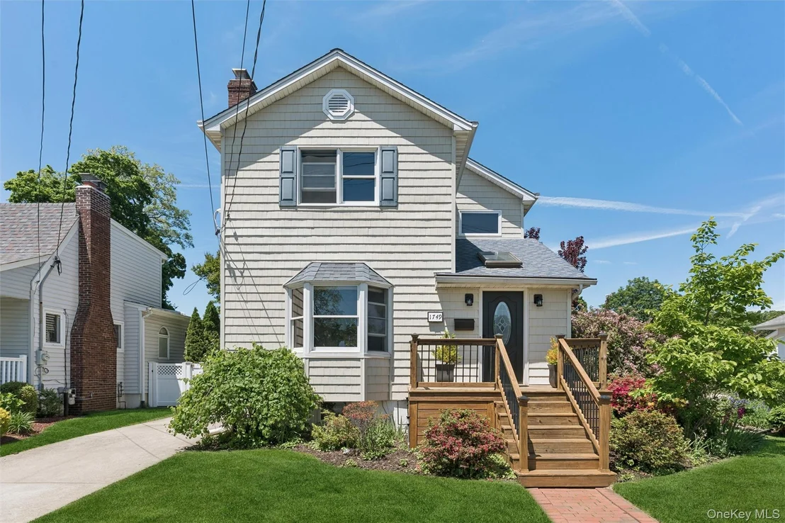 Photo of 1749 Commonwealth Avenue