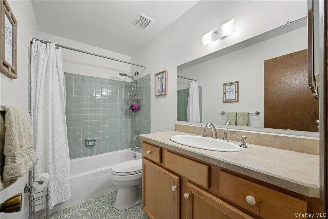 Photo of 19 Bradner Drive