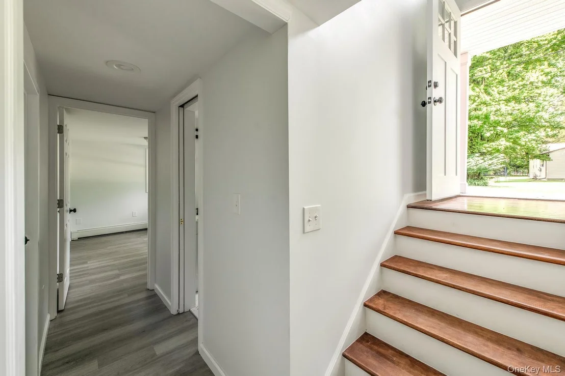 Photo of 33 Horizon Hill Drive
