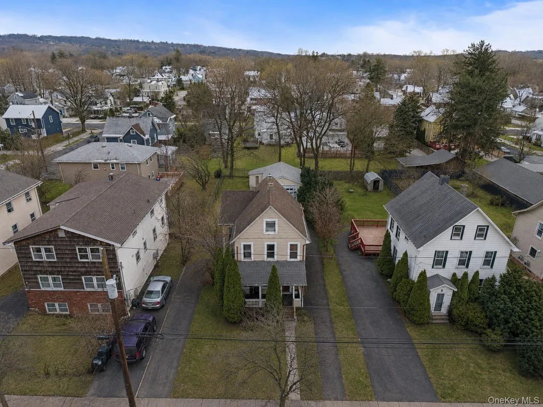 Photo of 19 W Maple Avenue
