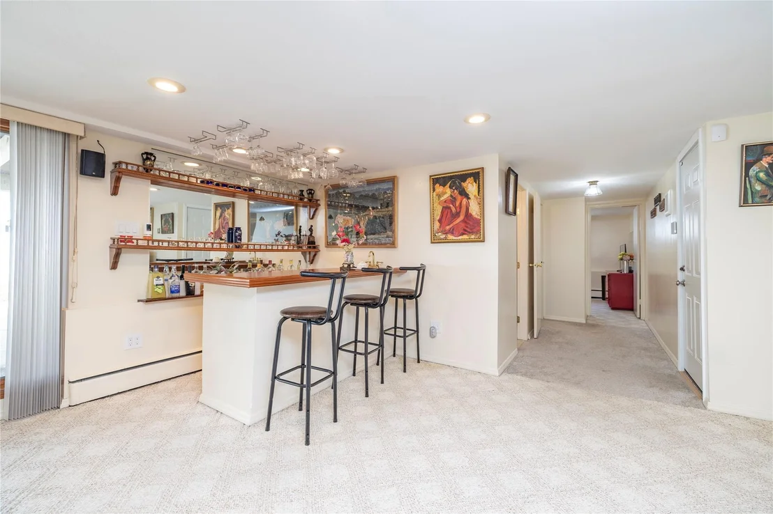 Photo of 1001 Green Place
