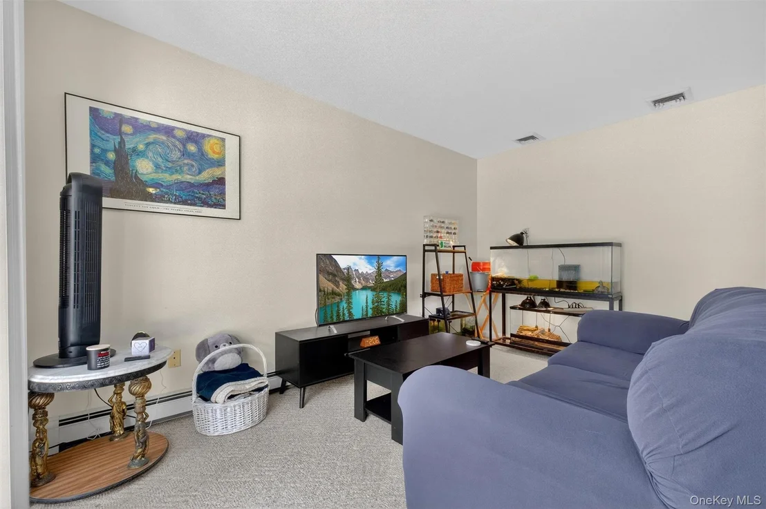 Photo of 192 Robinson Lane