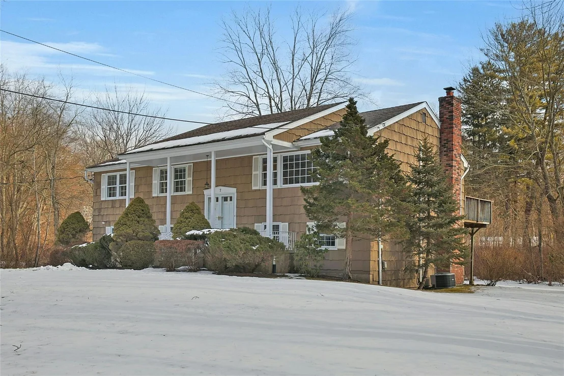 Photo of 7 Oak Hill Road