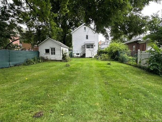 Photo of 44 Davis Avenue