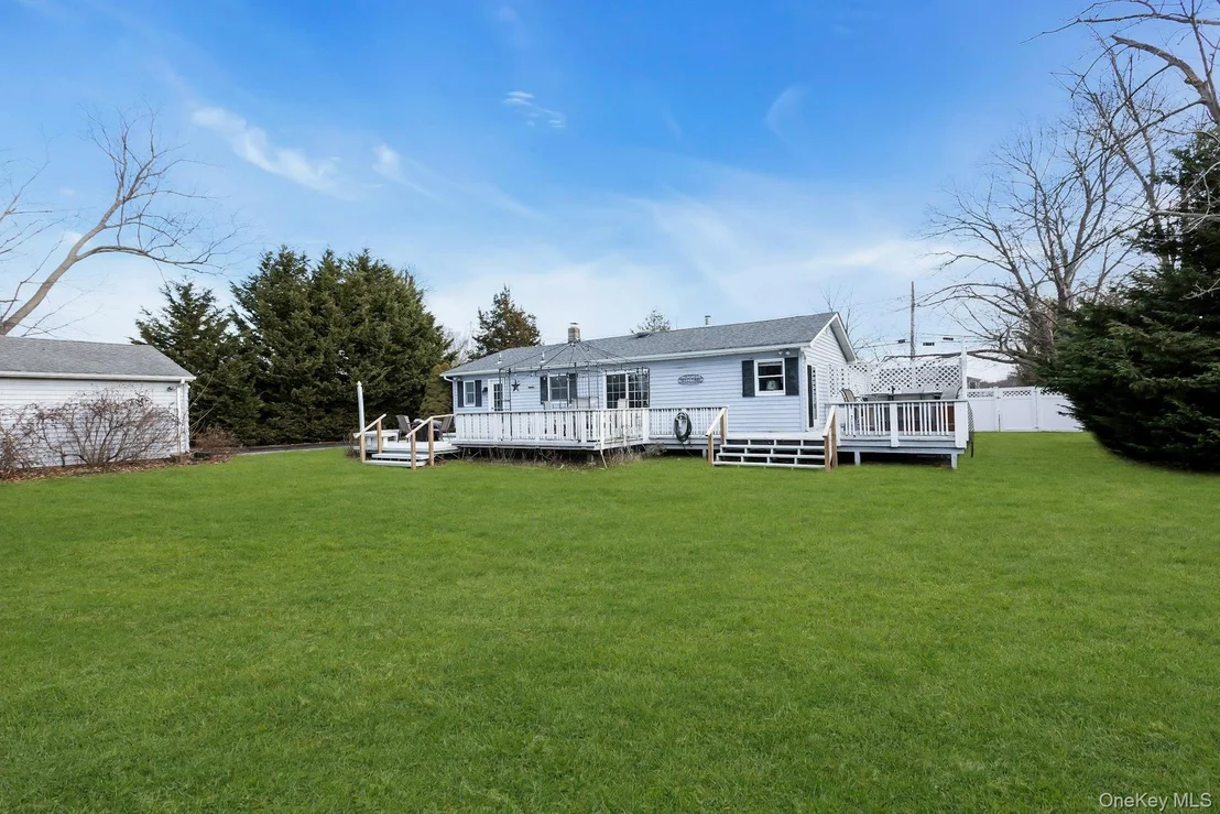 Photo of 358 Rider Avenue