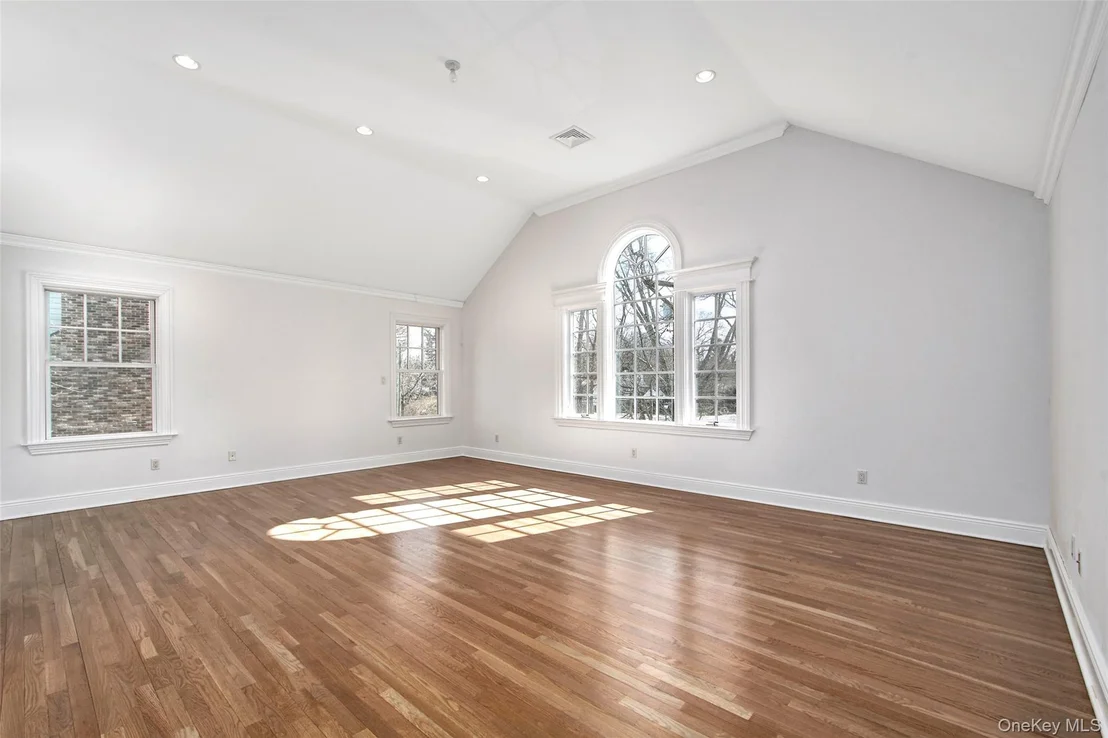 Photo of 8 Walden Lane