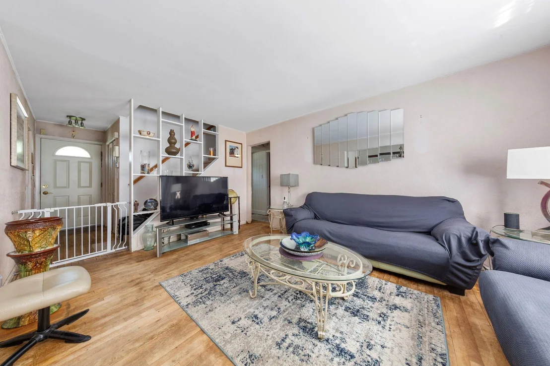 Photo of 1741 Meadowbrook Road