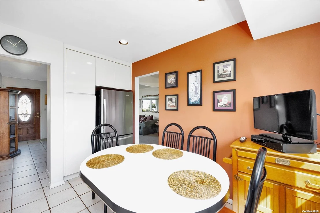 Photo of 25 Redwood Drive