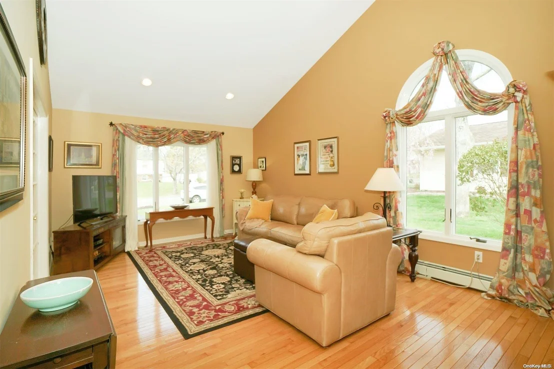 Photo of 9 Hallowell Lane
