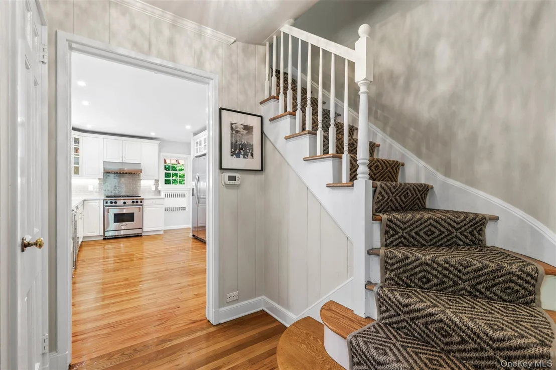 Photo of 38 Winfield Avenue