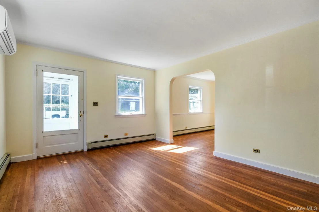 Photo of 15 Davis Avenue