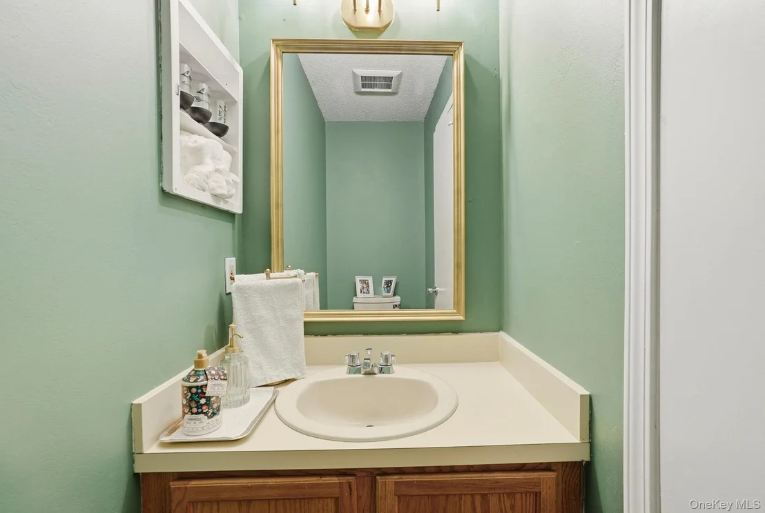 Photo of 85 Hemlock Circle