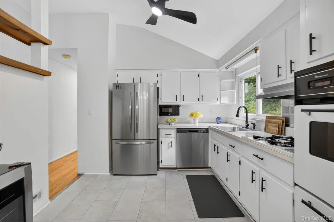 Photo of 4 Pamela Lane