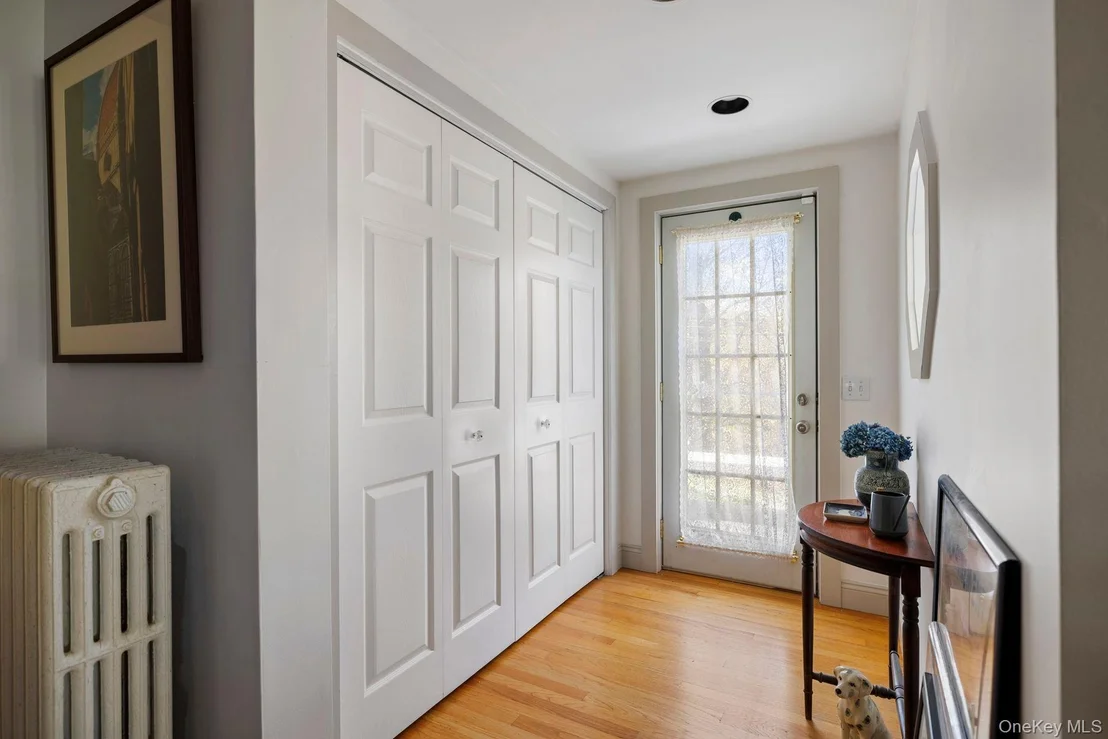Photo of 452 Mountain Road