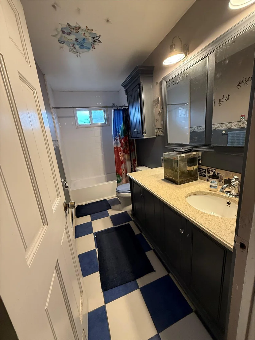 Photo of 9 Montgomery Avenue