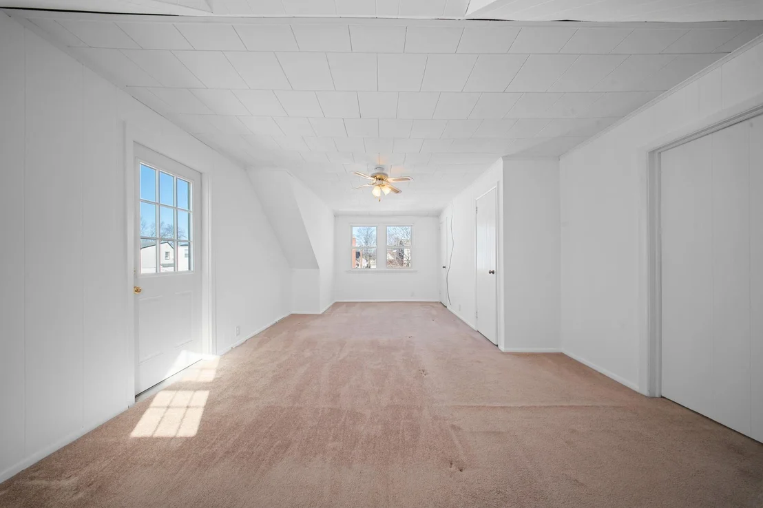 Photo of 855 Edward Street