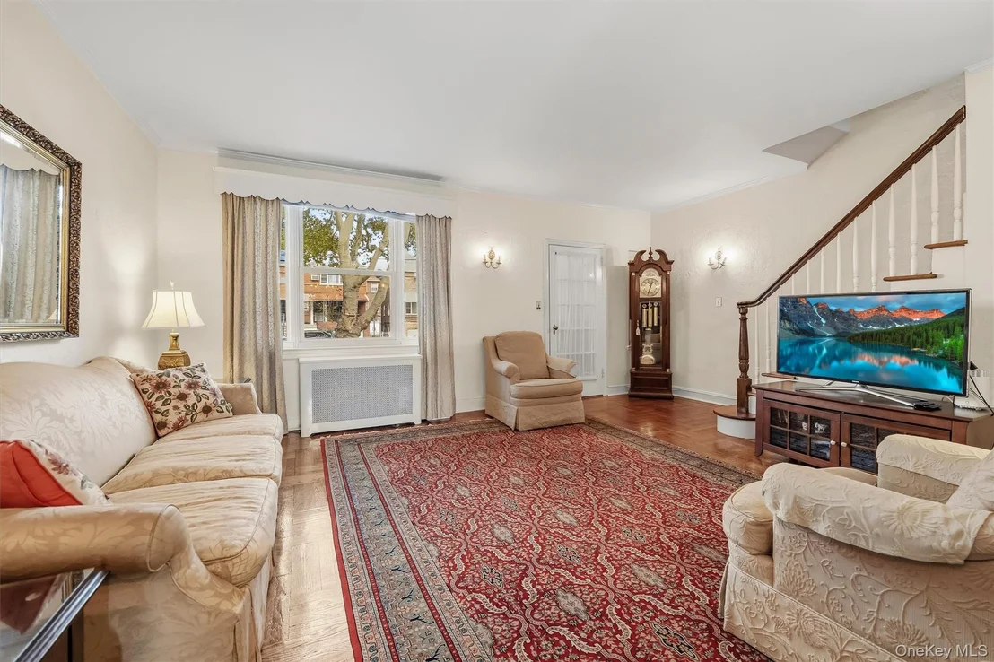 Photo of 1114 Mace Avenue